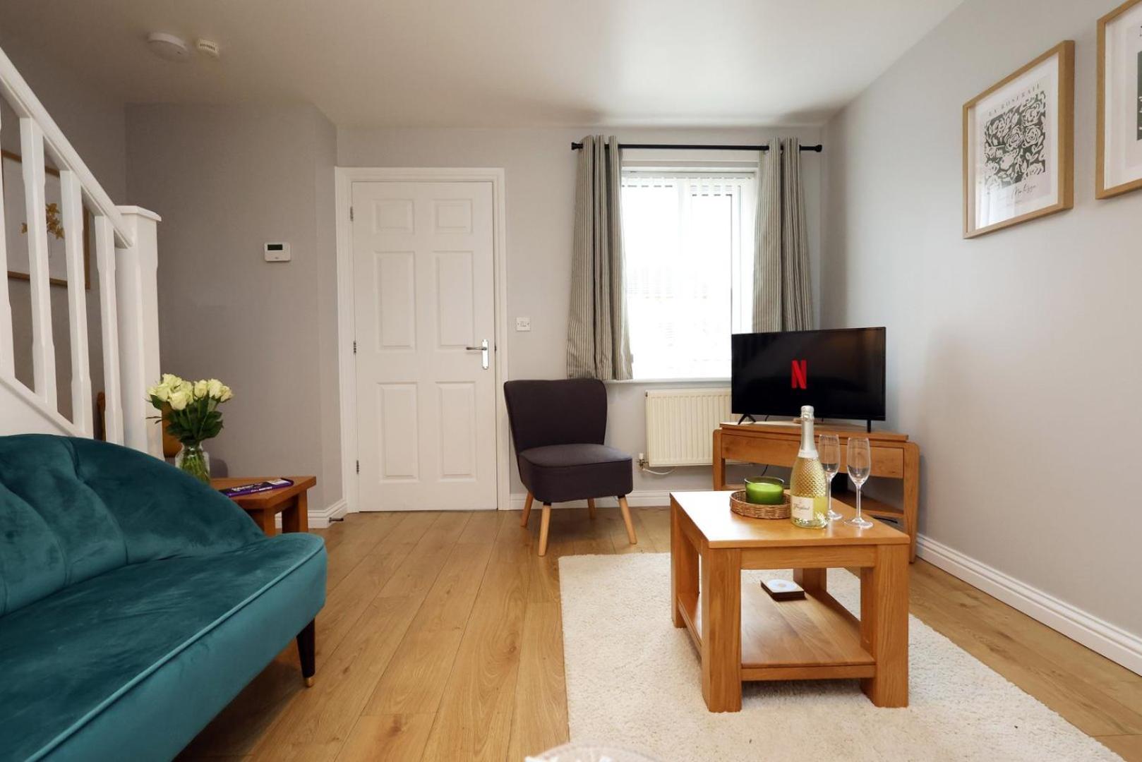 Ferienwohnung Relaxing 2-Bed Coastal Escape In Port Talbot Exterior foto