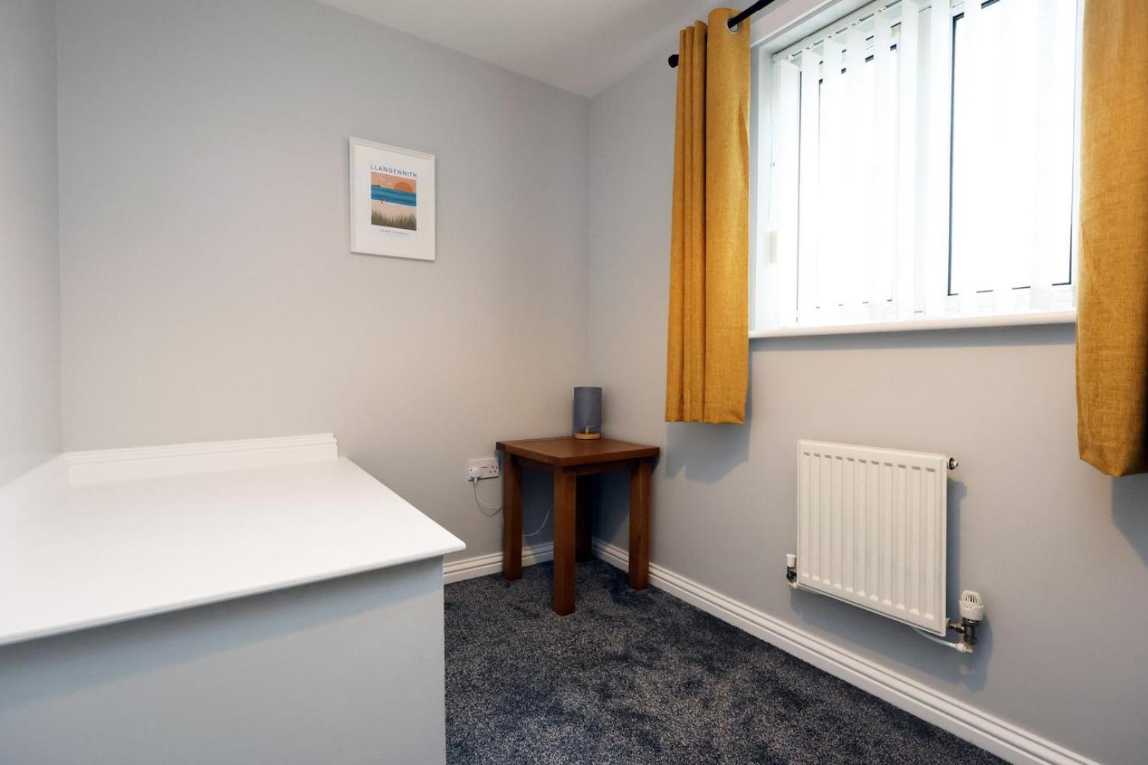 Ferienwohnung Relaxing 2-Bed Coastal Escape In Port Talbot Exterior foto